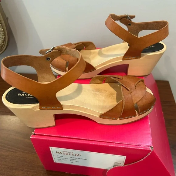Swedish Hasbeens Tan Leather Sandals - Picture 3 of 5